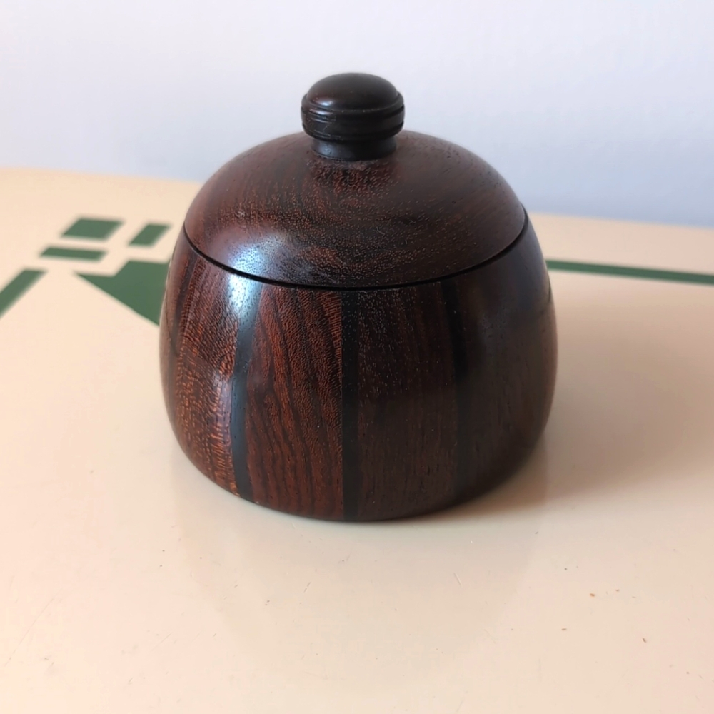 Wooden lidded box trinket keepsake jewelry spice salt box